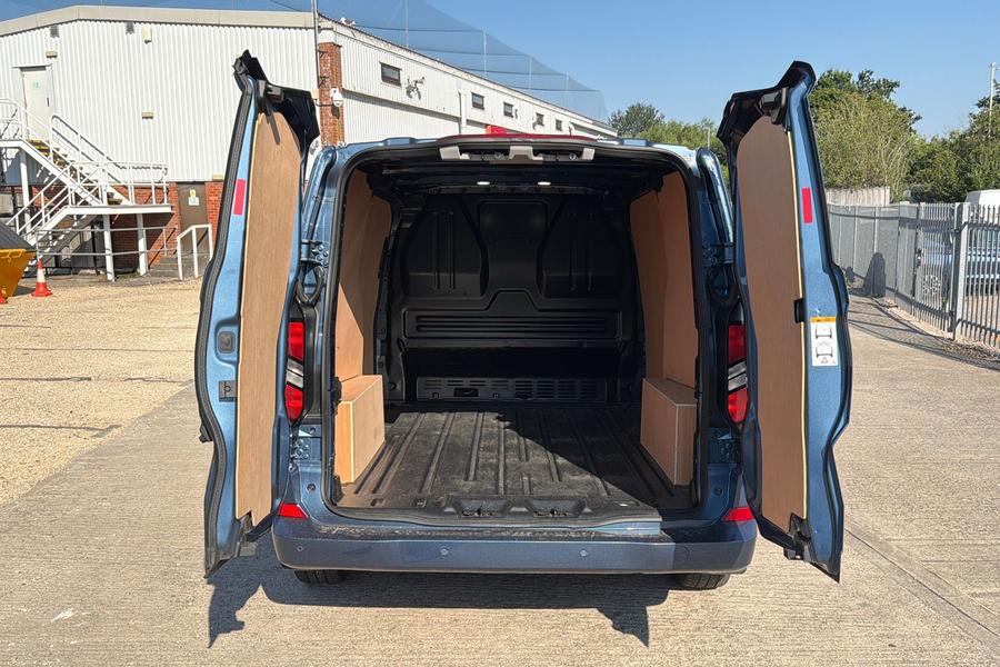 Ford TRANSIT CUSTOM Photo autoimg-aabf51813ec60dc9b3a59a2cd9b9e5f579f34925.jpg