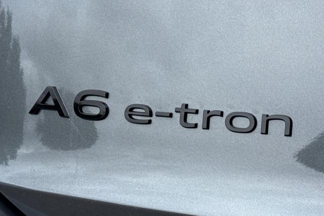 AUDI A6 Photo 26