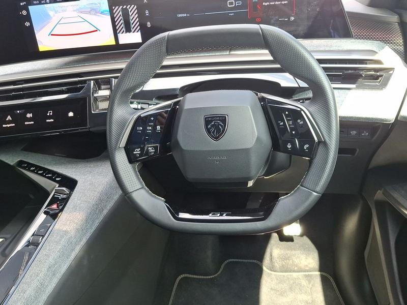Used Peugeot 5008 KW25UHP 32