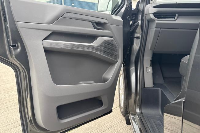 VOLKSWAGEN Transporter Photo 49