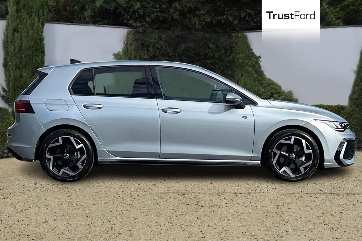 Volkswagen Golf Photo 2