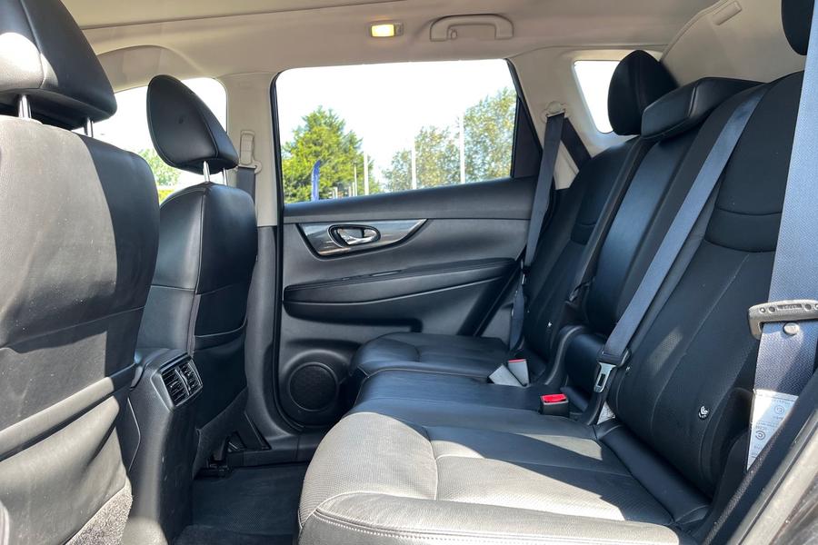 Nissan X-TRAIL Photo autoimg-aaccc0e9e1dea1a305eda997707ec2ac1ac2f142.jpg