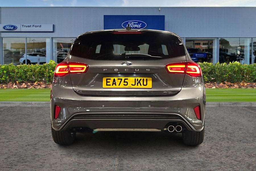 Ford FOCUS Photo autoimg-aace4d826b3b55ce6350749ea0370c6383bb5f02.jpg