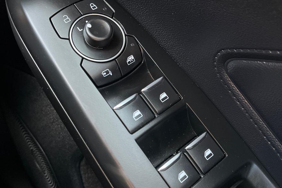 Ford Focus Photo autoimg-aacfacd1132762a2ef338d331d80e4f75936ad68.jpg