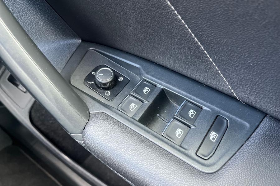 Volkswagen TIGUAN Photo autoimg-aad15afafd6e2841835ff9bb3dc8d4772aeac2d9.jpg