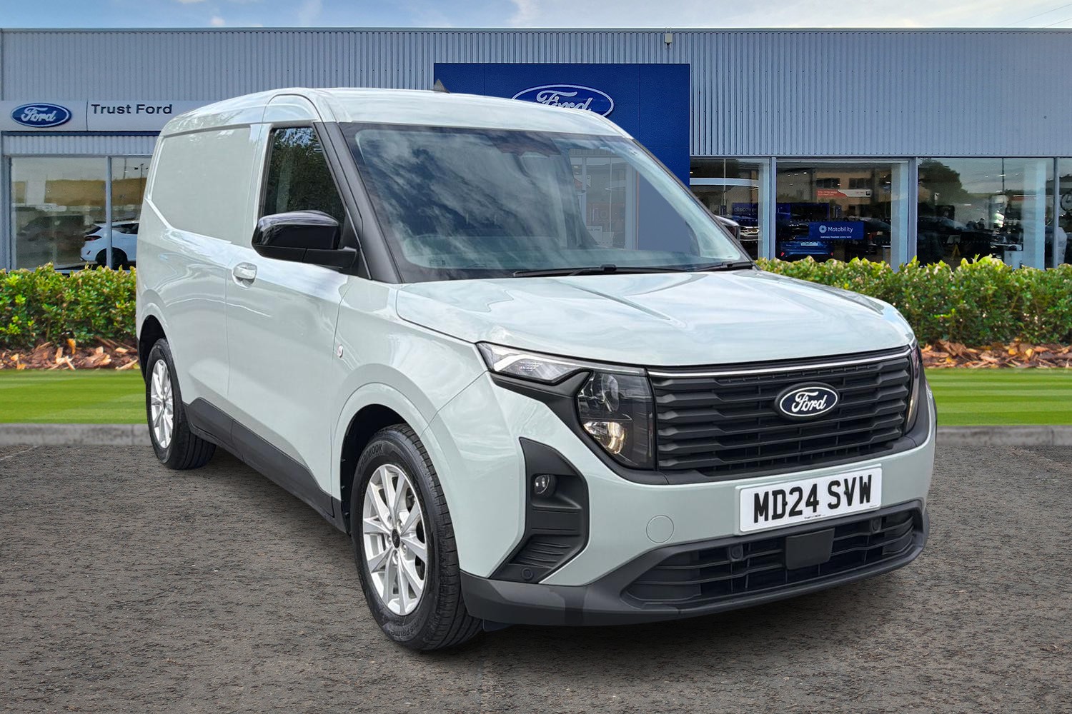 Ford TRANSIT COURIER Photo 0