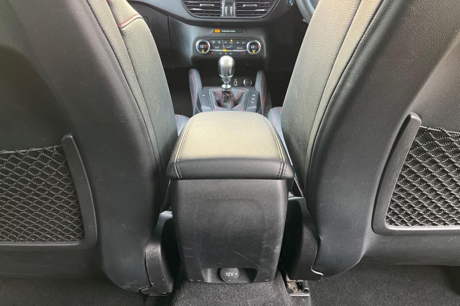 Ford Focus Photo autoimg-aad35fceb171e2346c40645b0c19d6f063742361.jpg