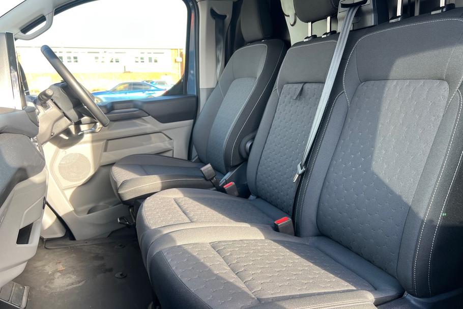 Used Ford TRANSIT CUSTOM WO25UFA 36