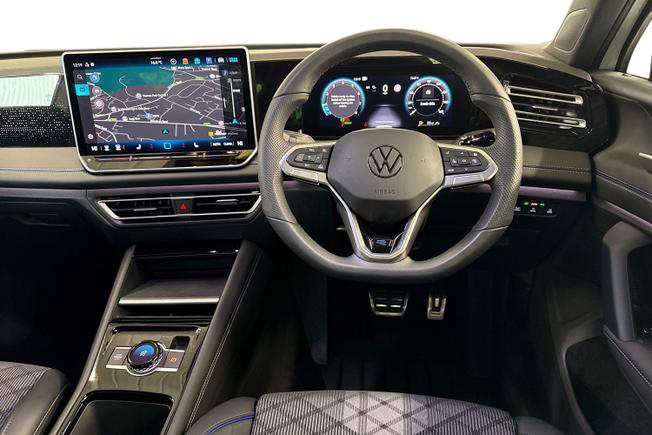 VOLKSWAGEN Tiguan Photo 11
