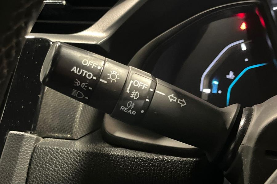 Honda CIVIC Photo autoimg-aadbc4e6ae1012e7ab1f6dcae573f99e8f7ec61f.jpg