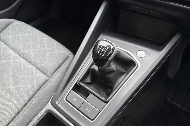 Volkswagen Golf Photo 22