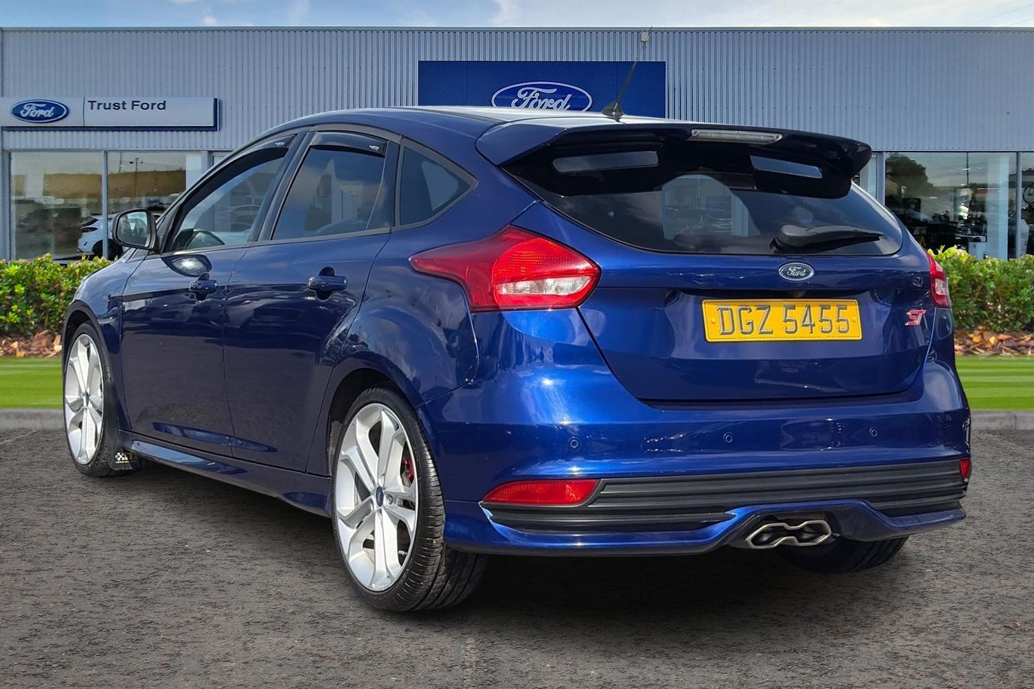 Ford Focus Photo 1