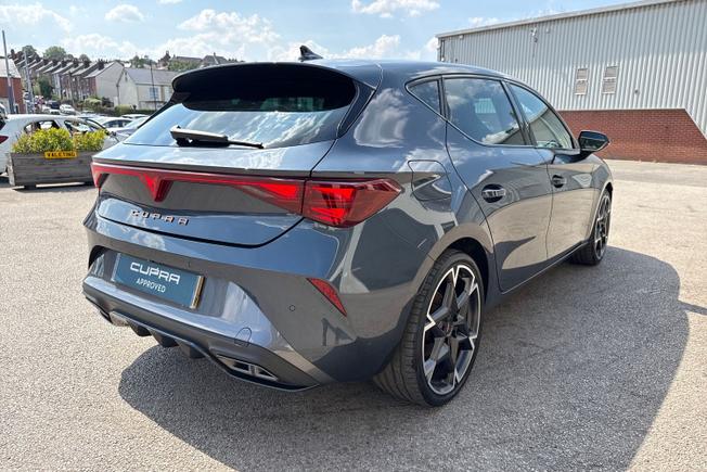 CUPRA Leon Photo 22