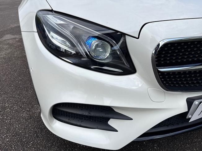 MERCEDES-BENZ E Class Photo 30