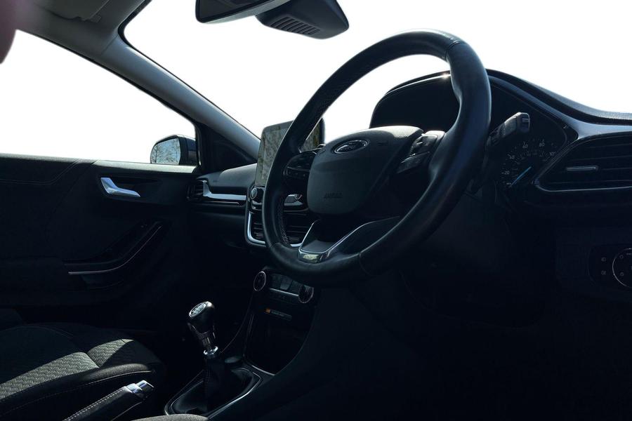 Ford PUMA Photo autoimg-aaeb6b6eef97a18c73245f225a217a696403bdcc.jpg