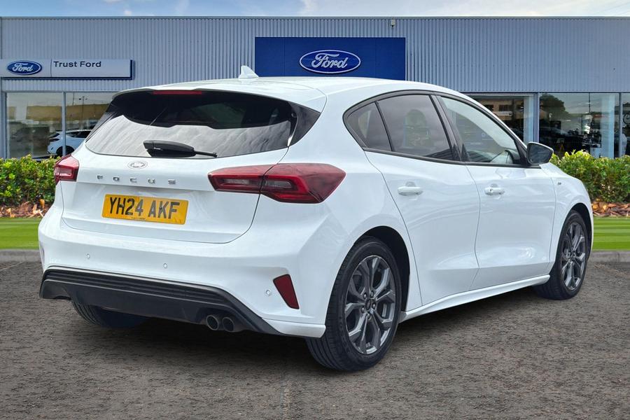 Ford FOCUS Photo autoimg-aaec65e0e5d7c2e595e7994eed9a977647324ca3.jpg