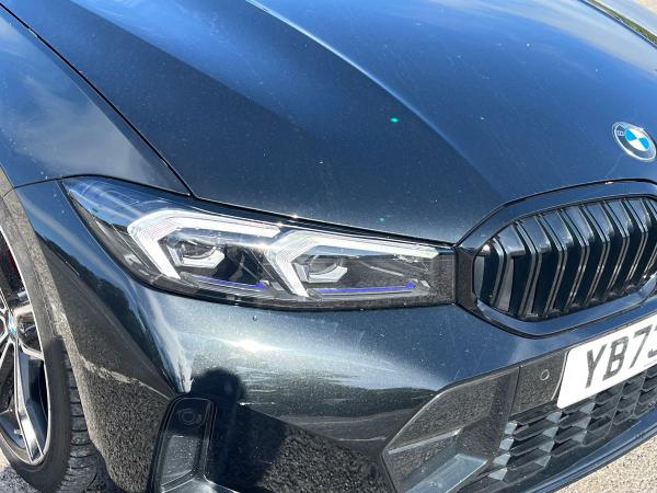 BMW 3 Series Photo autoimg-aaee44161277bb9cbac2b66ca70b6cbf7dddffa2.jpg