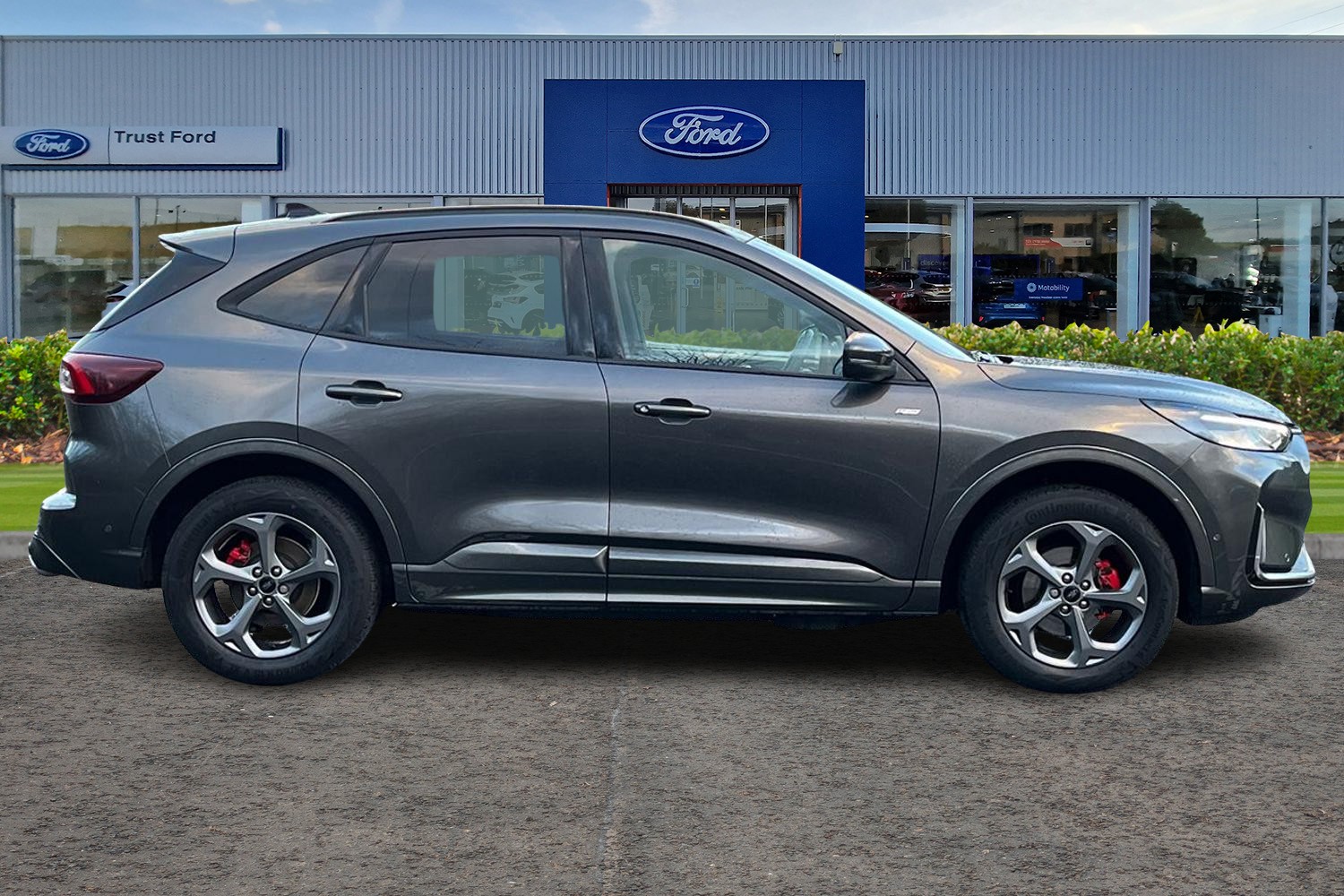 Ford KUGA Photo 2
