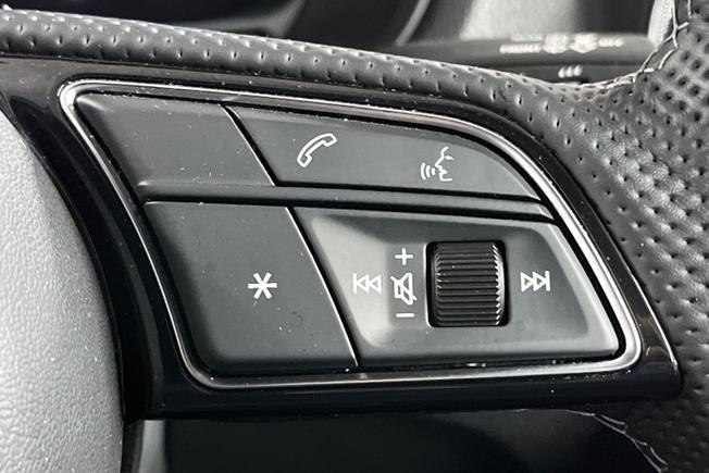 AUDI Q2 Photo 17