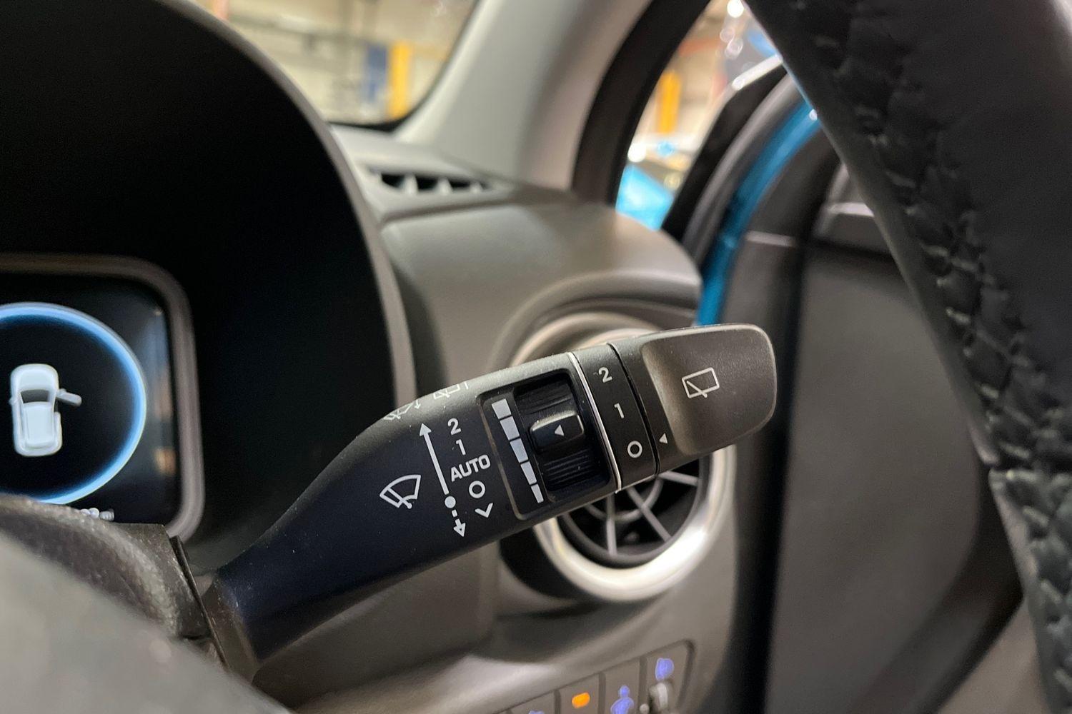 Hyundai KONA Photo 14
