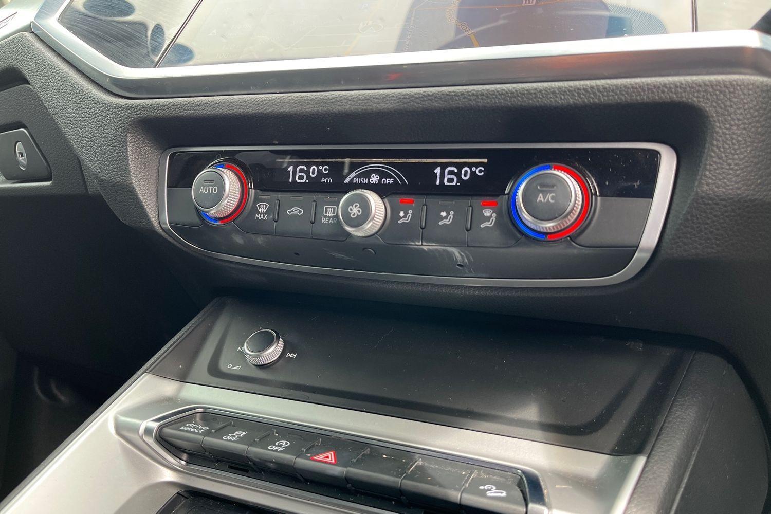 Audi Q3 Photo 35
