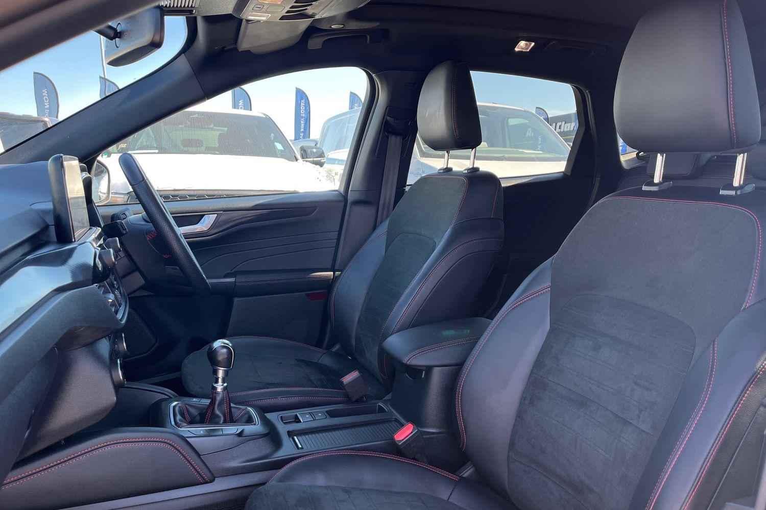 Ford Kuga Photo 18