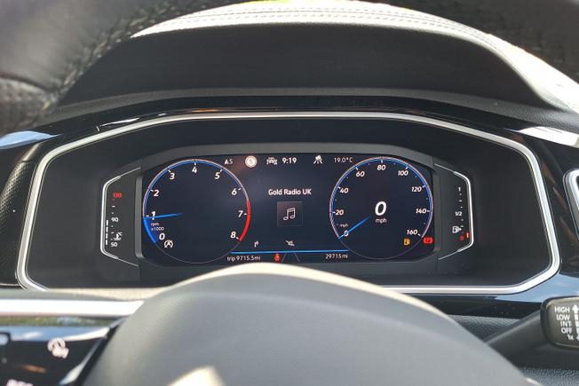 VOLKSWAGEN T-Roc Photo 15