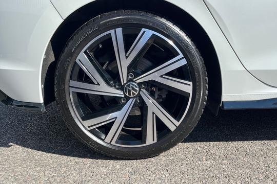 Volkswagen Golf Photo autoimg-ab0178ed156a8f89aaafe4c461402e0d7121c445.jpg