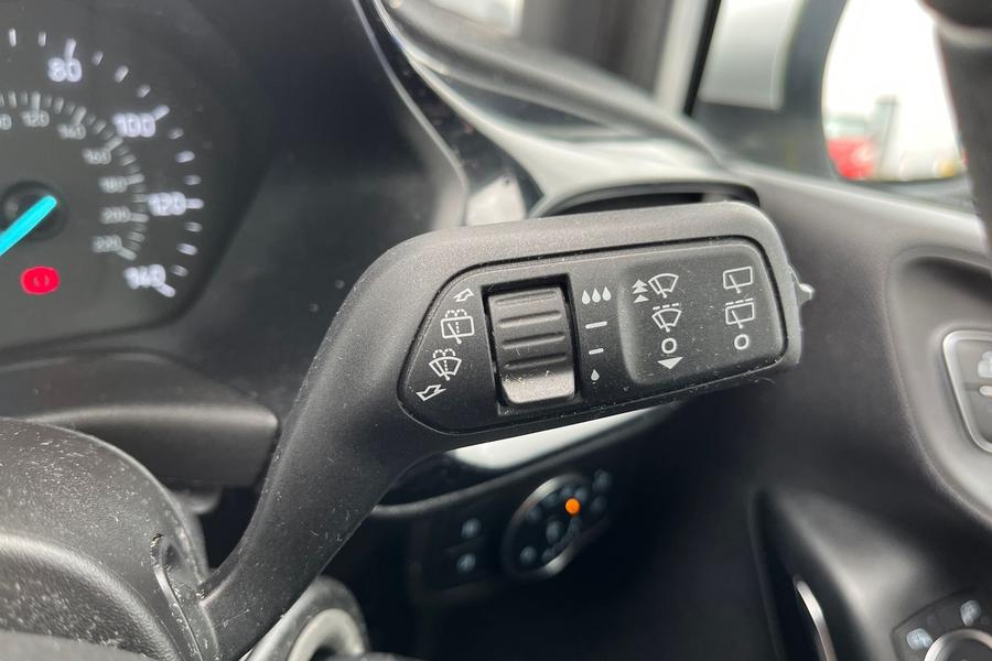 Ford FIESTA Photo autoimg-ab067dc0804362dbd8fd5352a1b7e1afbc2b4509.jpg