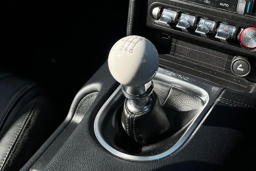 Ford Mustang Photo autoimg-ab069edce74f67d5375d1aa6dba700ea5719a941.jpg
