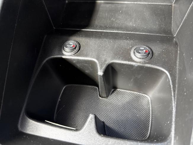 SUZUKI Swift Photo 31