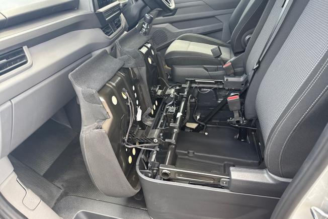 VOLKSWAGEN Transporter Photo 23