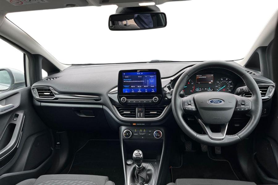 Ford FIESTA Photo autoimg-ab14f0f6424edac2645b2904117d1da50d20dea7.jpg