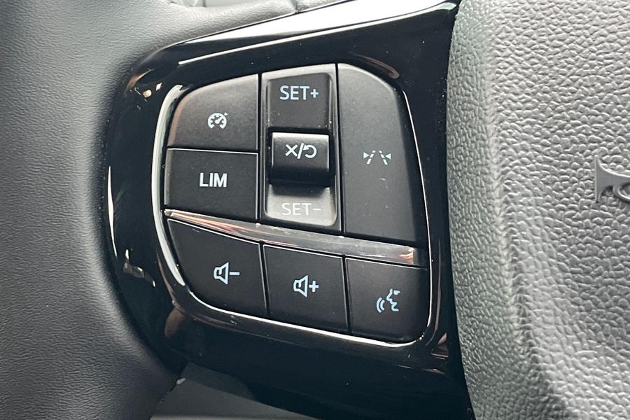 Ford TRANSIT CUSTOM Photo autoimg-ab15c60c1e38fc565ea57863f3673cb6395edcf9.jpg