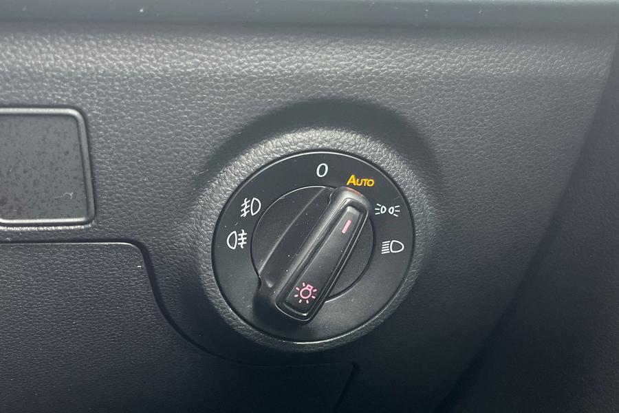 SEAT ARONA Photo autoimg-ab1983db3f4406ef532c9e9ce75d81b23a020eda.jpg