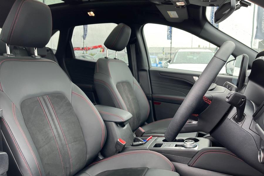 Ford Kuga Photo autoimg-ab1fa789da7a78932b958fa5eae2b7a5c0200066.jpg