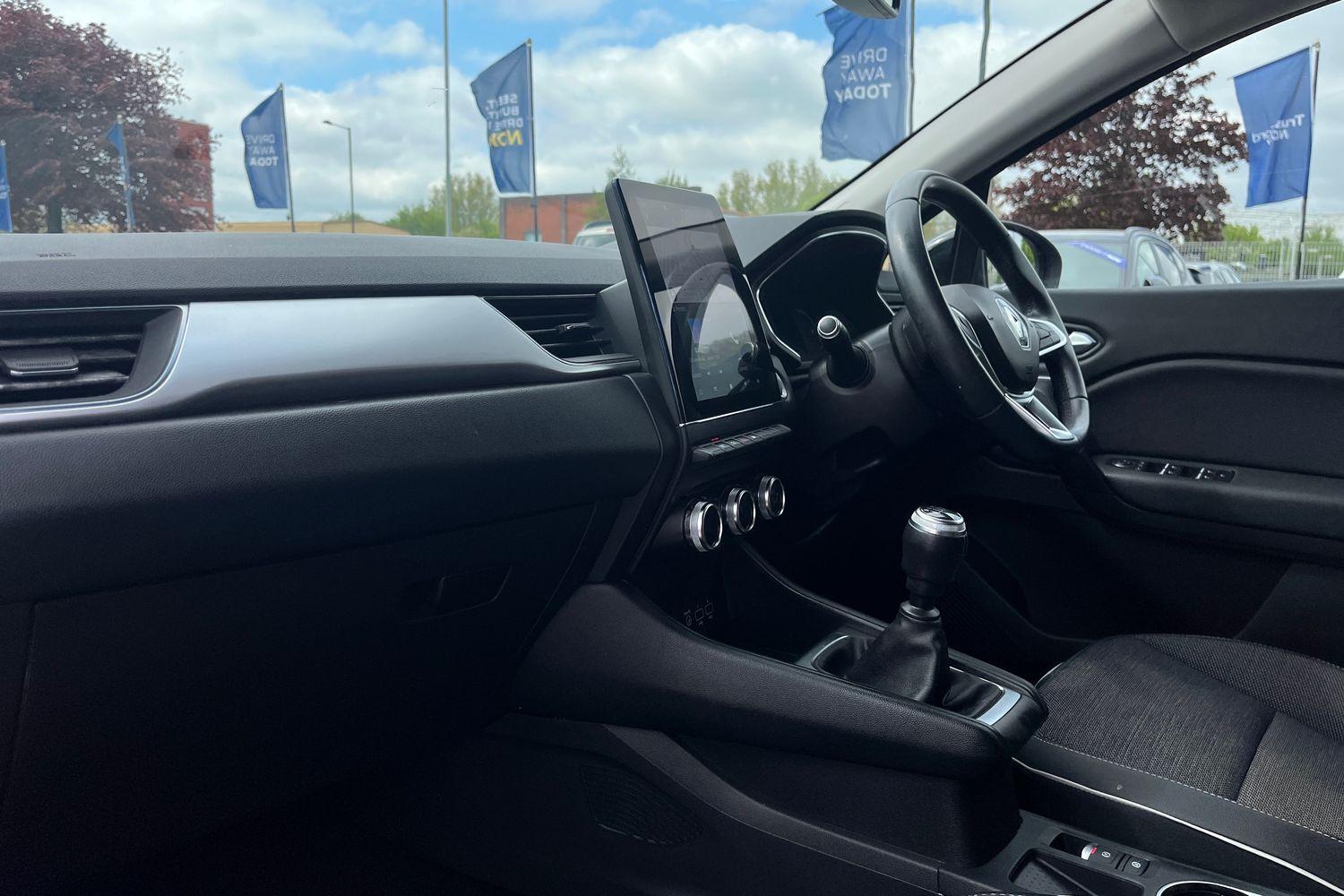 Renault CAPTUR Photo 17