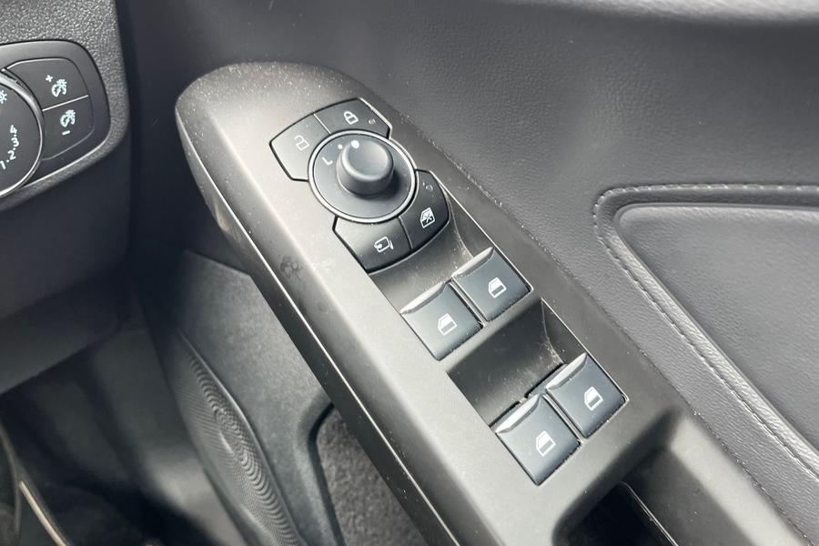 Ford Focus Photo autoimg-ab275dd676834126ab39e89d0b9c41993c7d3a73.jpg