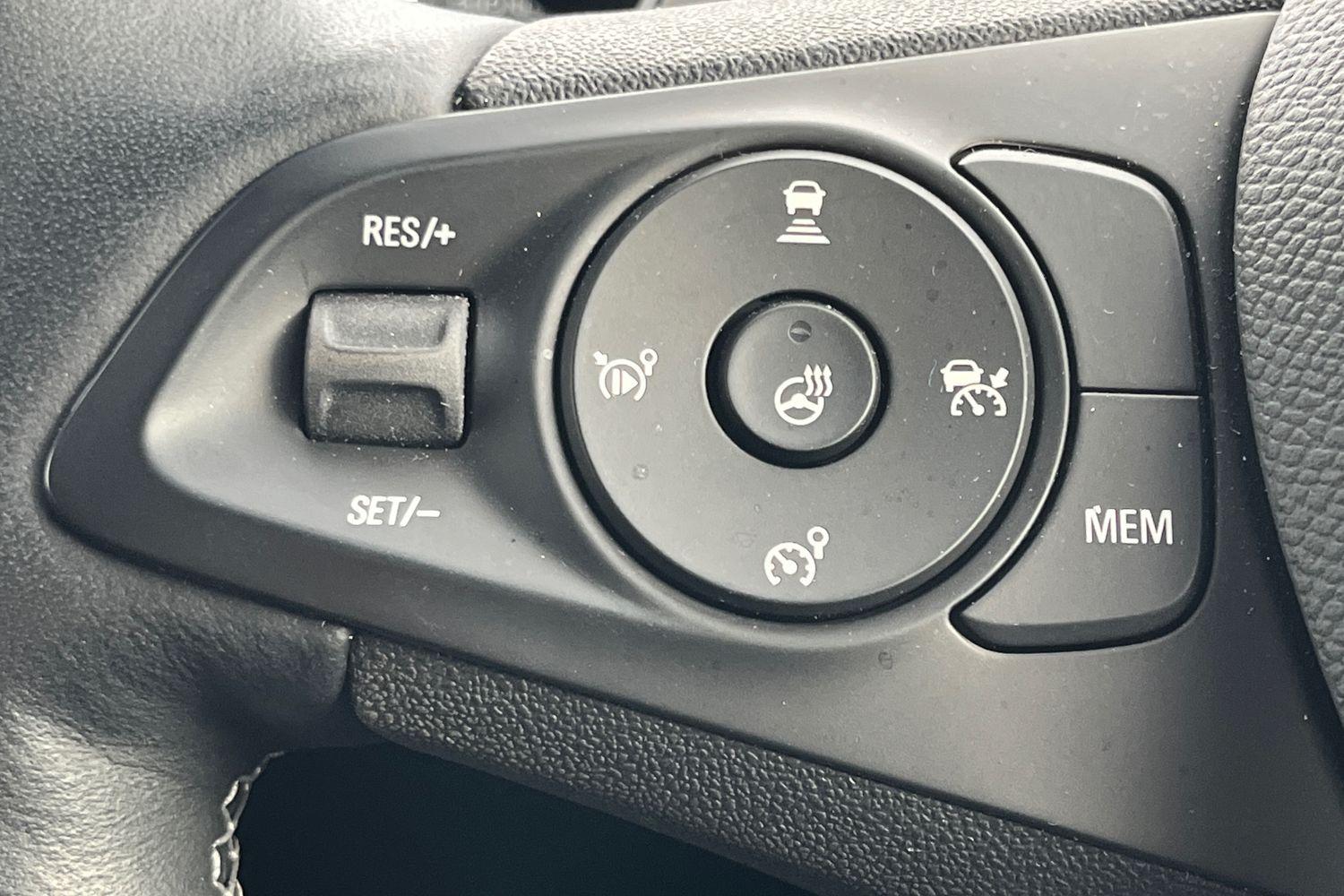 Vauxhall CORSA Photo 38