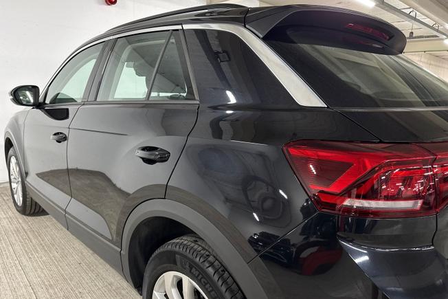 Volkswagen T-Roc Photo 32