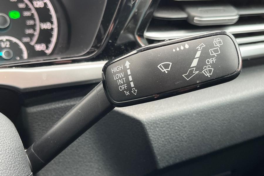Ford TOURNEO CONNECT Photo autoimg-ab3510e50a77e9cea6da44b58977eafc690c742f.jpg