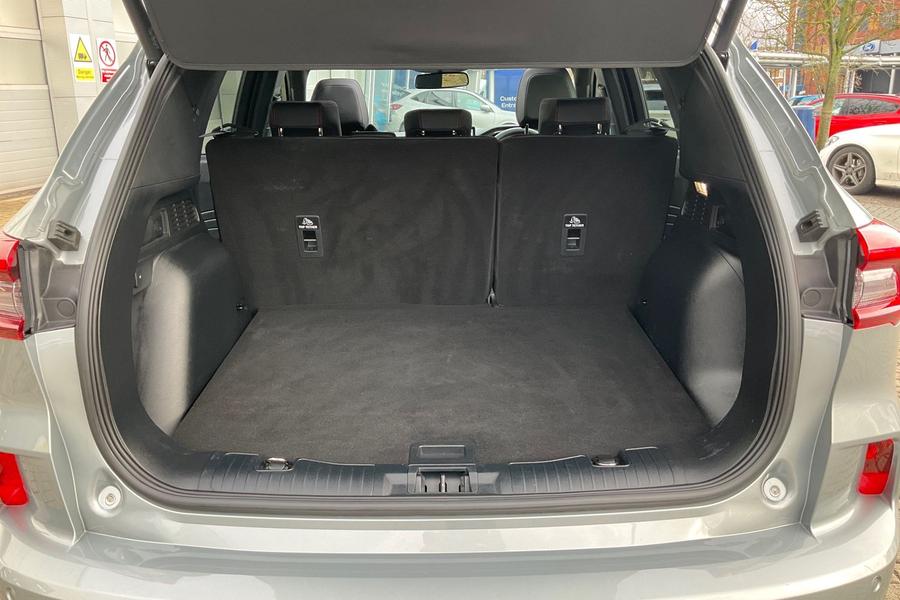 Ford Kuga Photo autoimg-ab3570cdb2fc16469293e992bb7c3bf22090fcfa.jpg