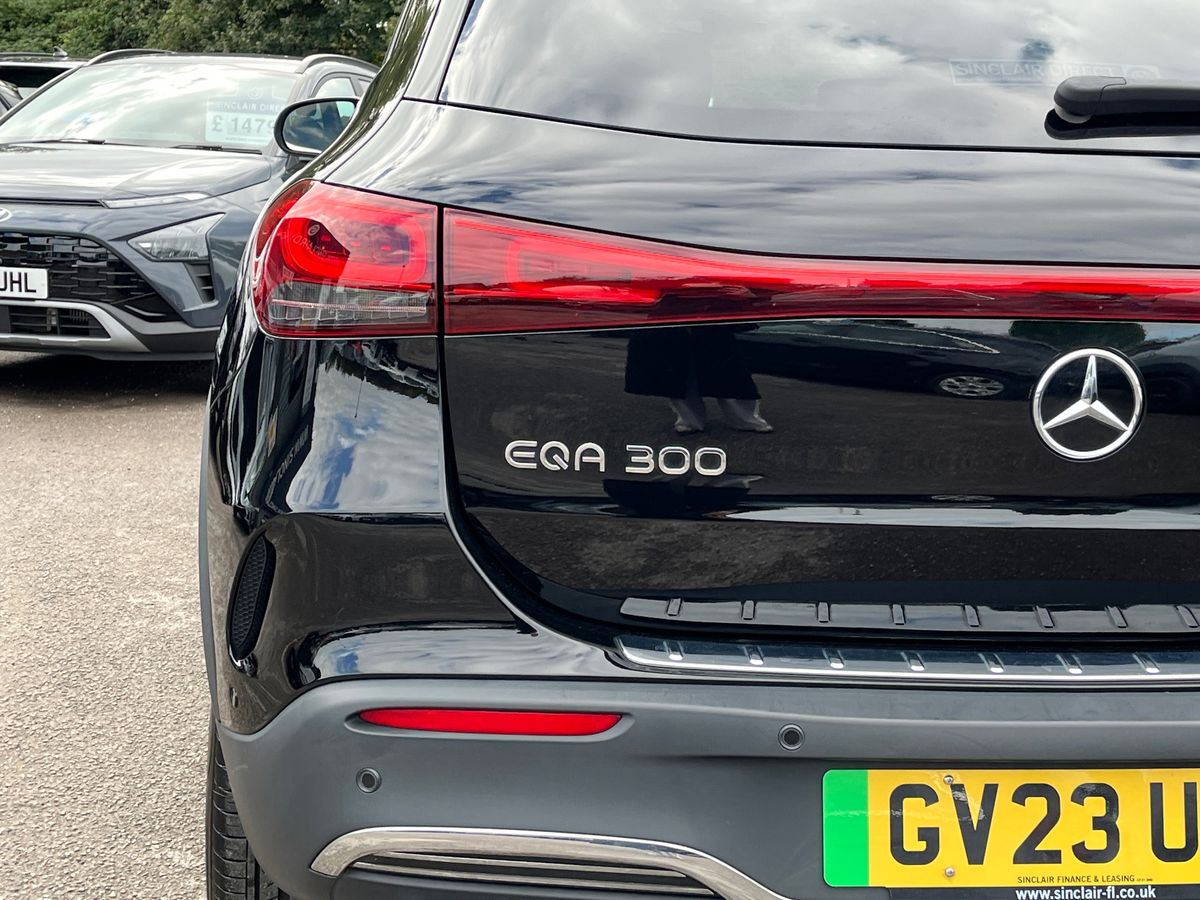 Mercedes-Benz EQA Photo 18