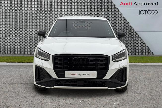 Audi Q2 Photo 8
