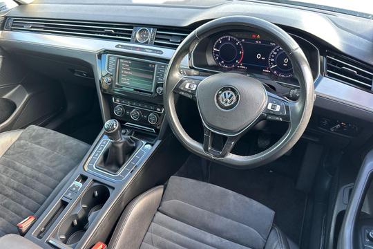 Volkswagen Passat Photo autoimg-ab3b0a114dff7f12b9359fcb89c85a94cf6a19c7.jpg