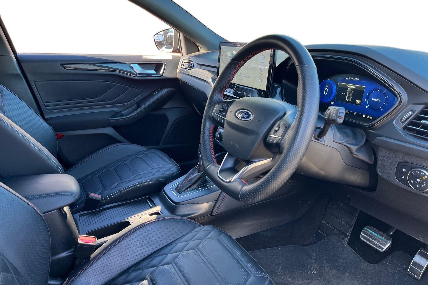 Ford FOCUS Photo 8