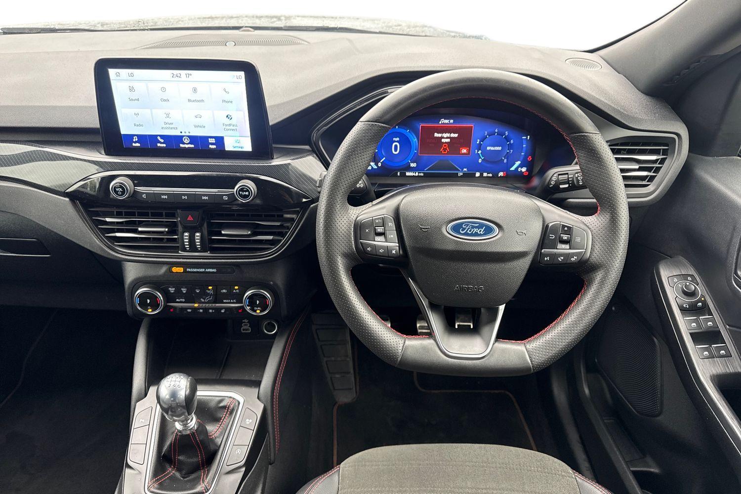 Ford KUGA Photo 10
