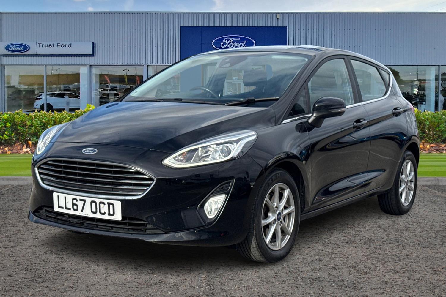 Ford FIESTA Photo 4