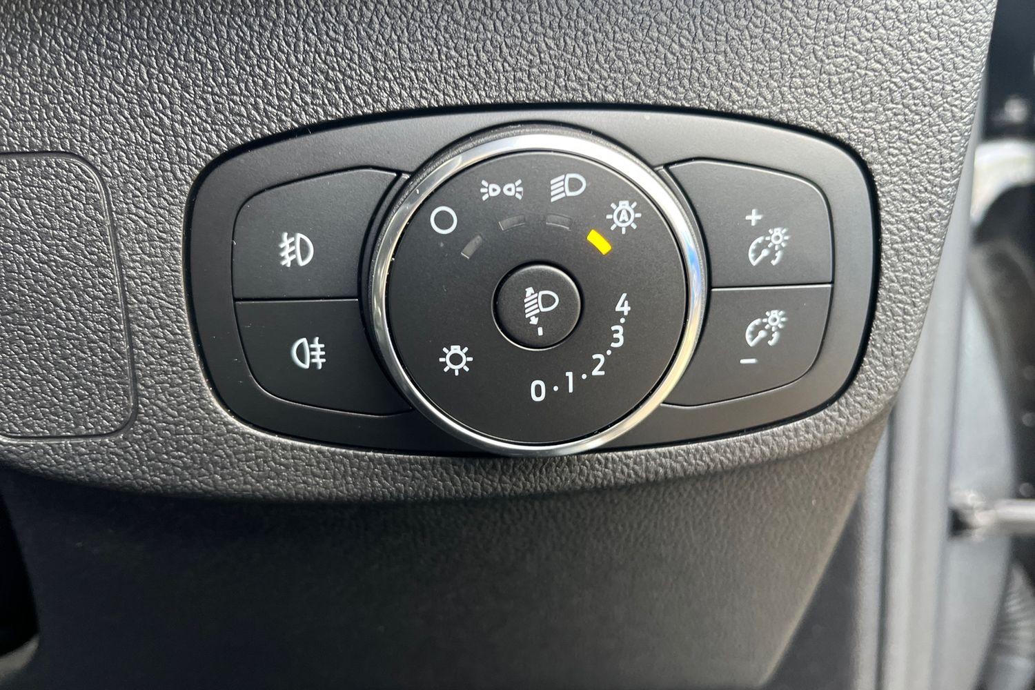 Ford FOCUS Photo 32