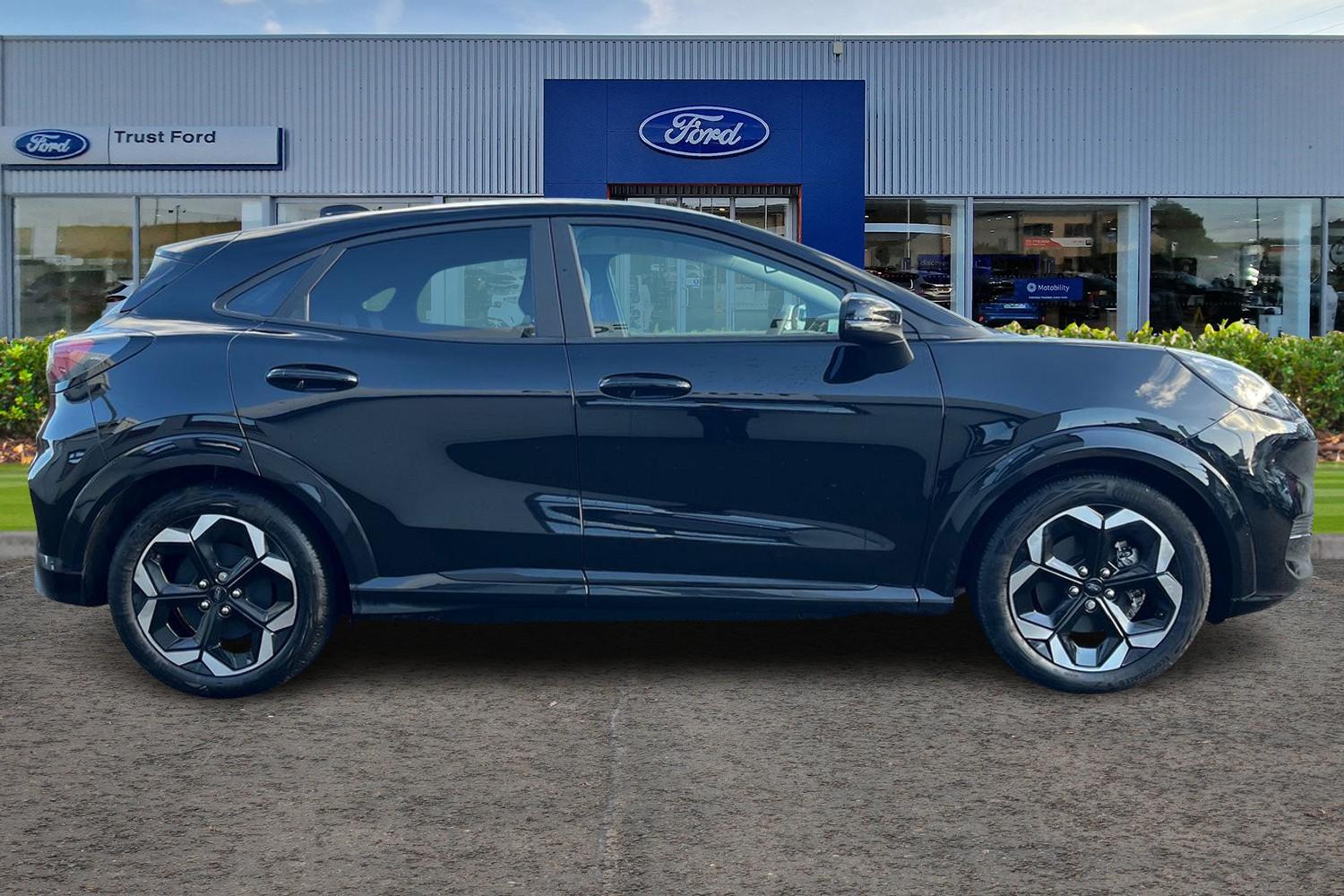 Ford Puma Gen-E Photo 2